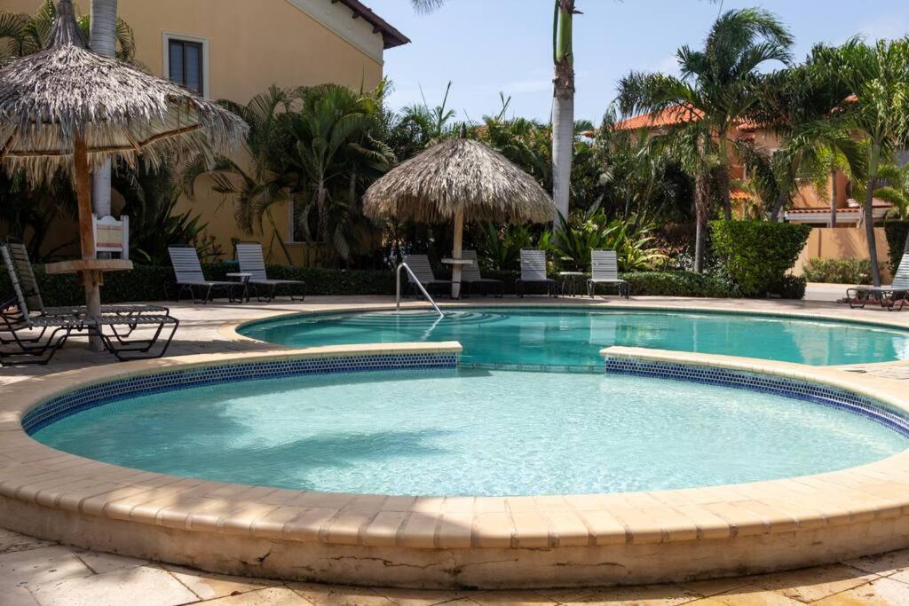 New! Cozy 1 Bedroom Condo- Gold Coast, Noord Aruba Palm Beach Extérieur photo