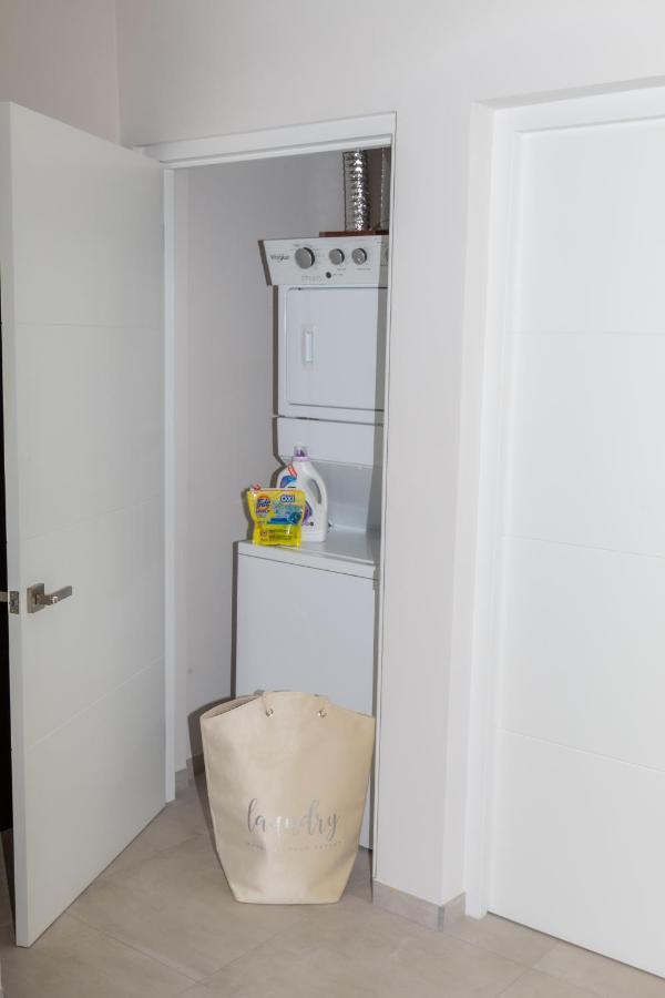 New! Cozy 1 Bedroom Condo- Gold Coast, Noord Aruba Palm Beach Extérieur photo